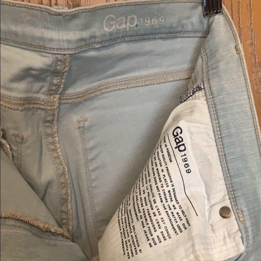 New Patch Pattern Gap Light Blue Jeans - image 4